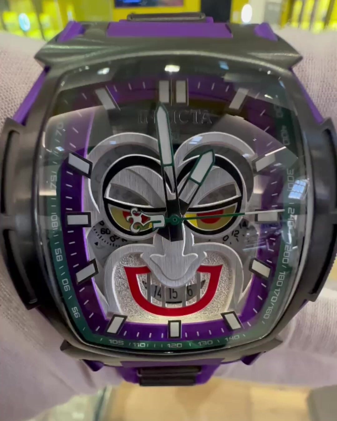 Joker watch outlet invicta