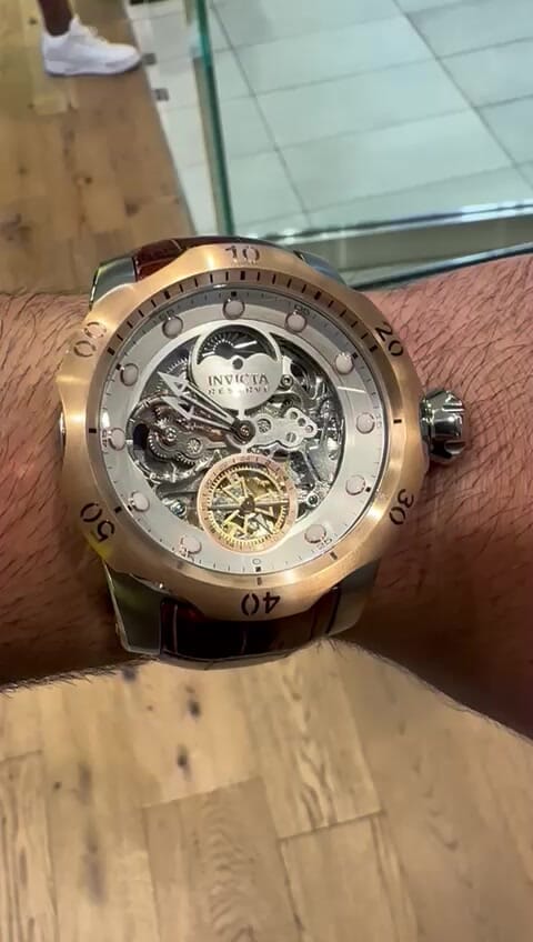 最上位高級☆RESERVEモデル☆自動巻 INVICTA Venom 43902 - メルカリ